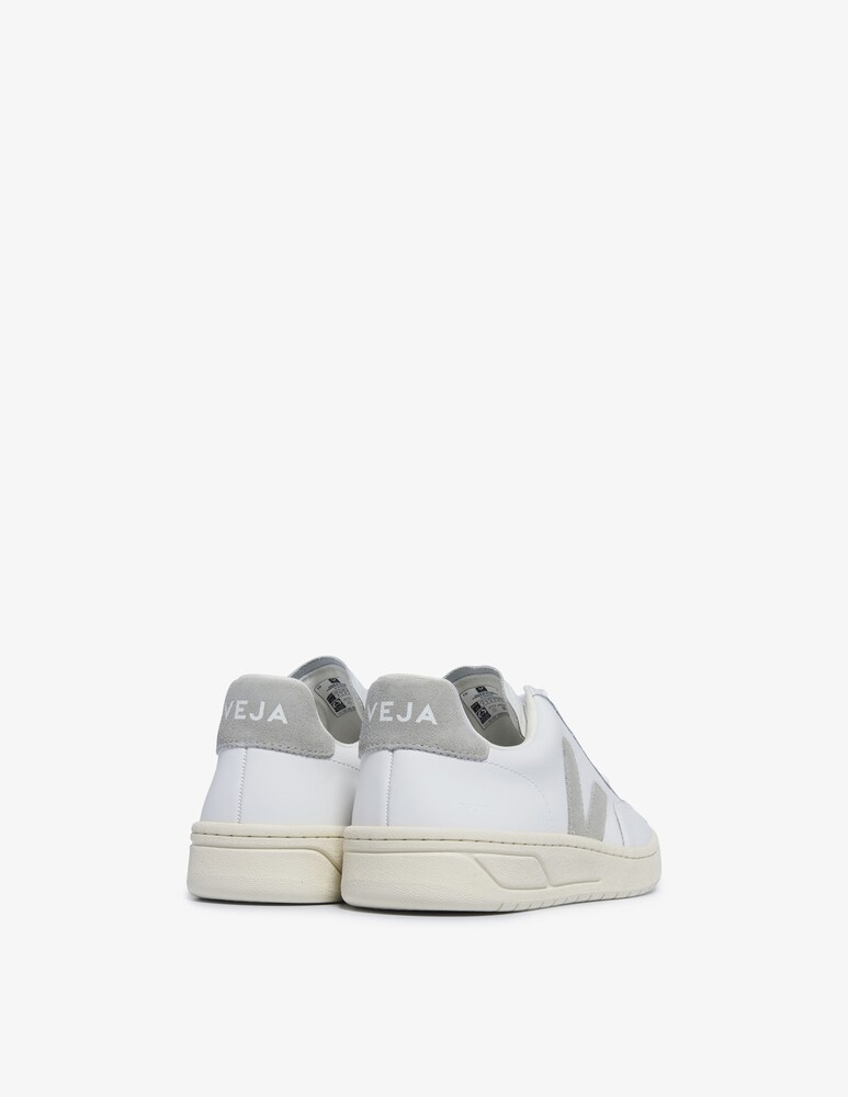 Veja Sneakers in pelle V-12 Prezzo Ridotto