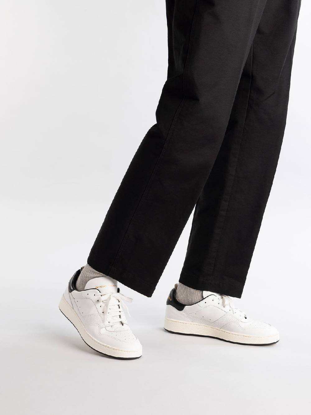 Officine Creative MOWER 016 Sneakers Basse in Pelle Bianca Comprane uno, ottenene uno gratis