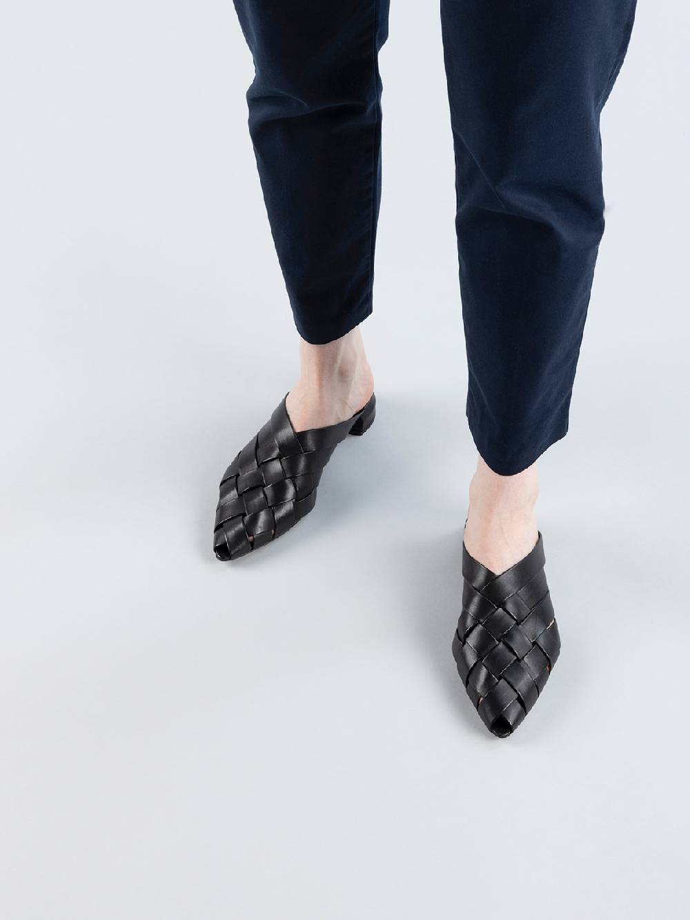 Officine Creative SAGE 105 Sandali Sabot in Pelle Marrone Saldi