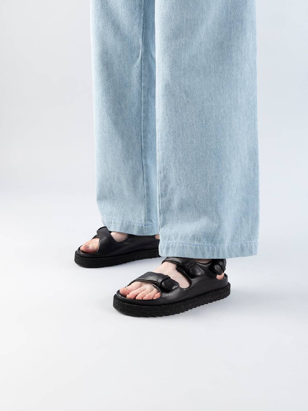 Officine Creative SANDS 102 Sandali Sling Back in Pelle Nera Offerte