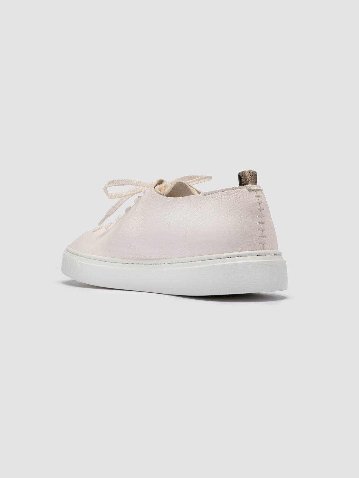 Officine Creative LEGGERA 100 White Leather Low Top Sneakers Vendita calda