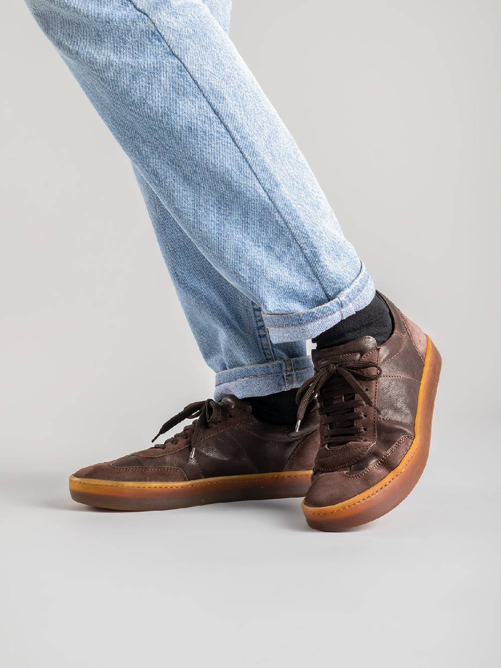 Officine Creative KOMBINED 001 Sneakers in Pelle Nera con Suola in Lattice Qualità