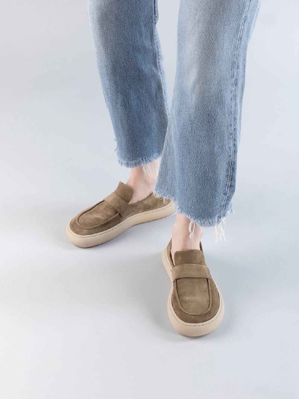 Officine Creative DINGHY 101 Sneakers Basse in Pelle Scamosciata Tortora Affare Del Giorno