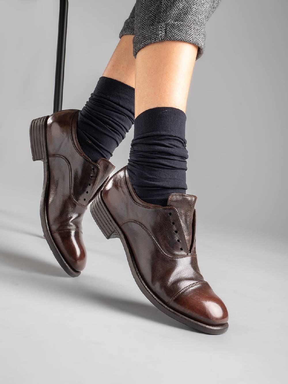 Officine Creative CALIXTE 003 Oxford in Pelle Nera Negozio