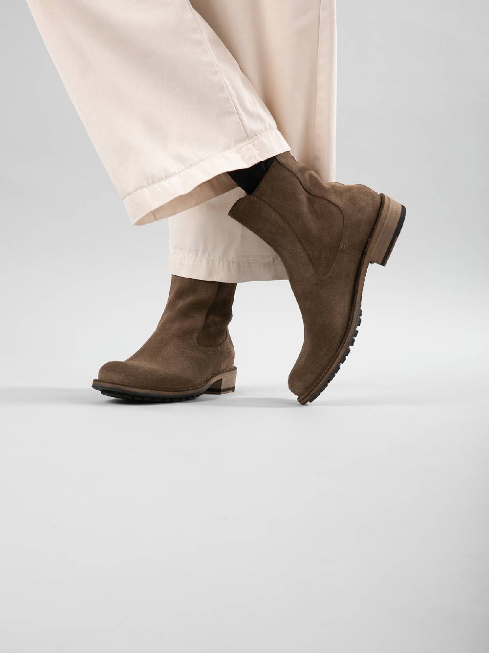 Officine Creative LEGRAND 229 Stivali Zip in Camoscio Tortora Prezzo di fabbrica