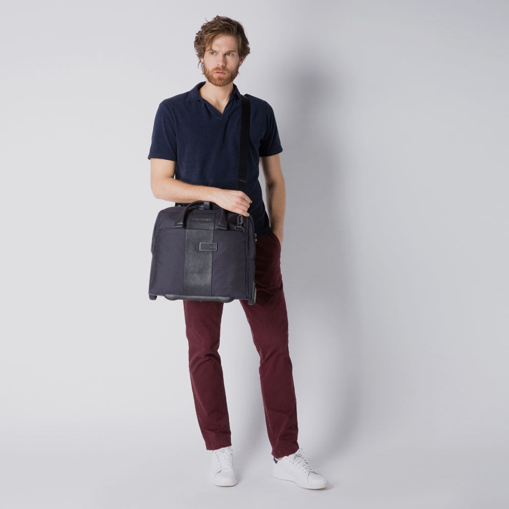 Piquadro Wheeled computer brief with iPad®10,5''/9,7'' com Acquista Ora