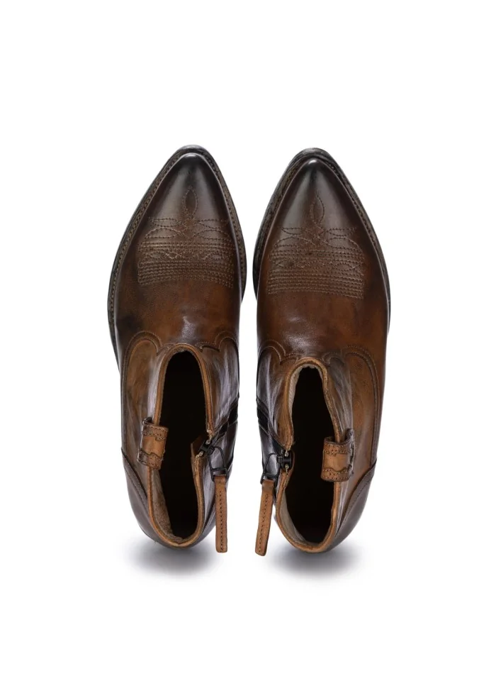 KEEP | STIVALETTI TEXANI CRUST MARRONE SCURO Offerta natalizia