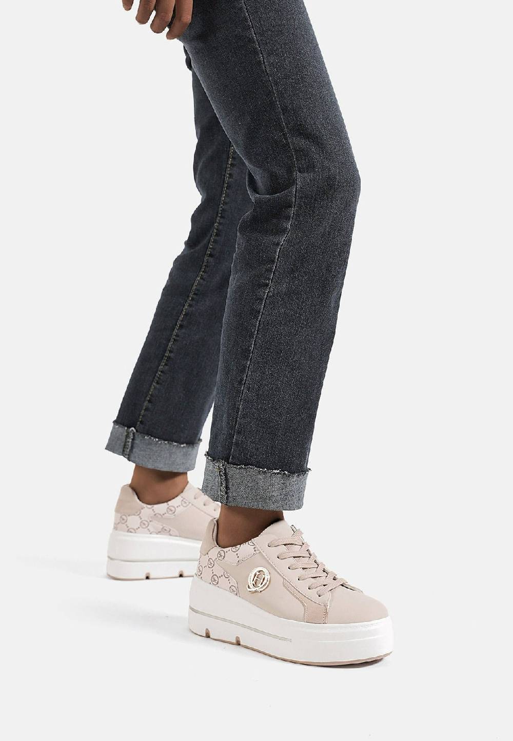 Queen Helena Sneakers X30-12 Moda