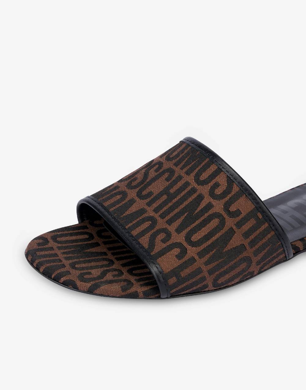 Love Moschino Sandali flat in nylon Allover Logo Offerta esclusiva