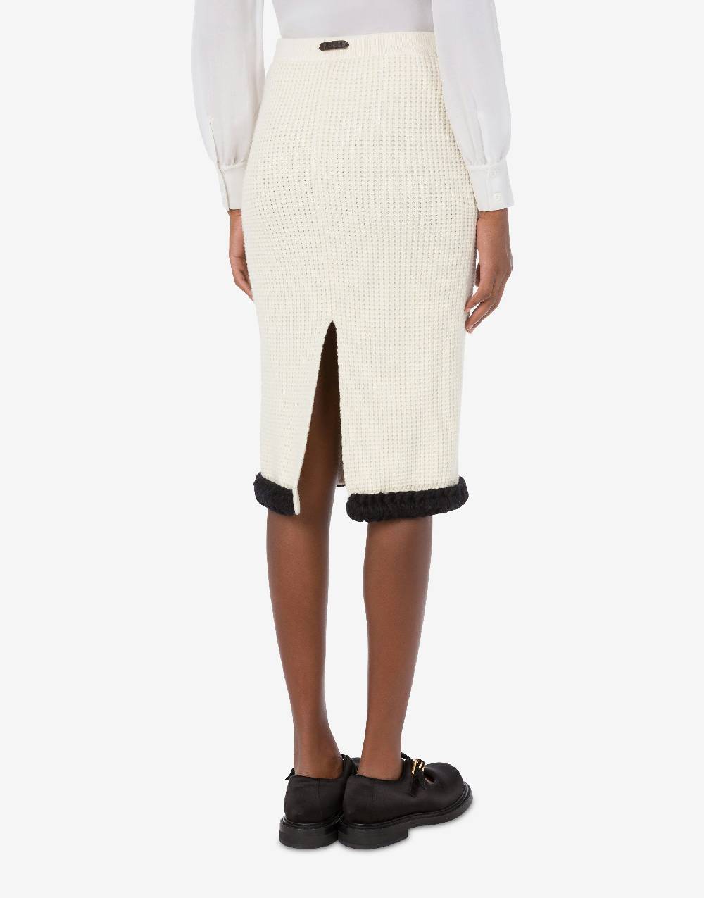 Love Moschino Gonna in lambswool superfine Moda