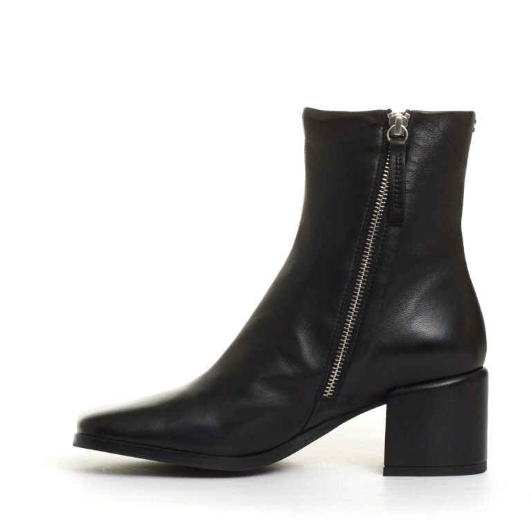 Sorelle Perego stivaletto pelle nera tacco 60 mm Saldi Di Fabbrica