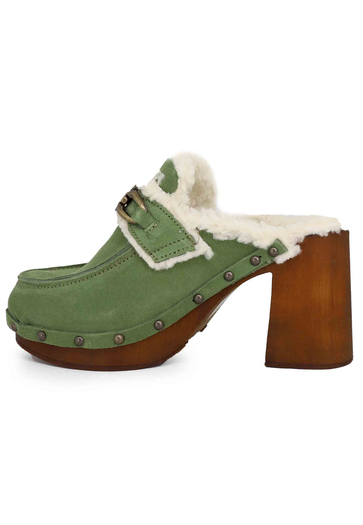 Spatarella Zoccoli donna in camoscio verde con fodera in eco fur e tacco alto ACQUISTA ORA