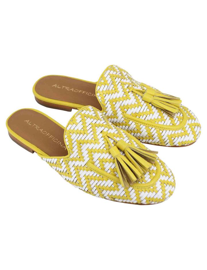 Spatarella Sabot donna in pelle intrecciata bianca e giallo con nappine e tacco basso In Saldo