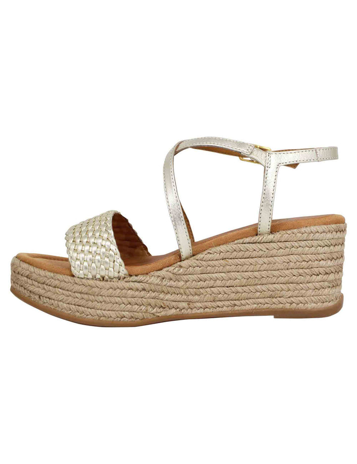 Spatarella Sandali donna in pelle laminata platino intrecciata con zeppa in corda Comprare a buon mercato