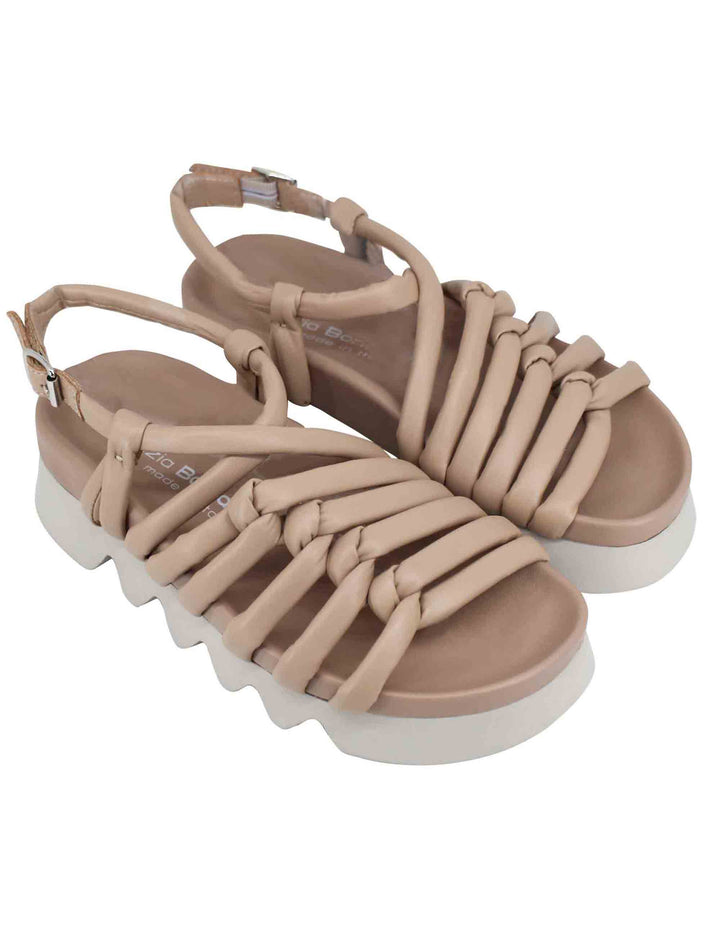 Spatarella Sandali donna in pelle beige con cinturini e suola carrarmato Vendita calda