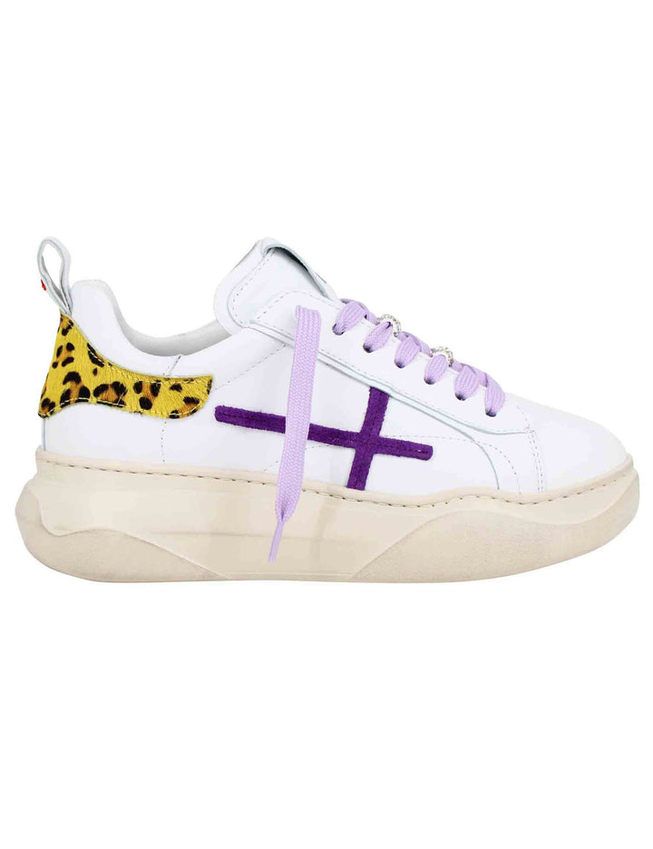 Spatarella Sneakers donna in pelle bianca con riporti in contrasto Promozione