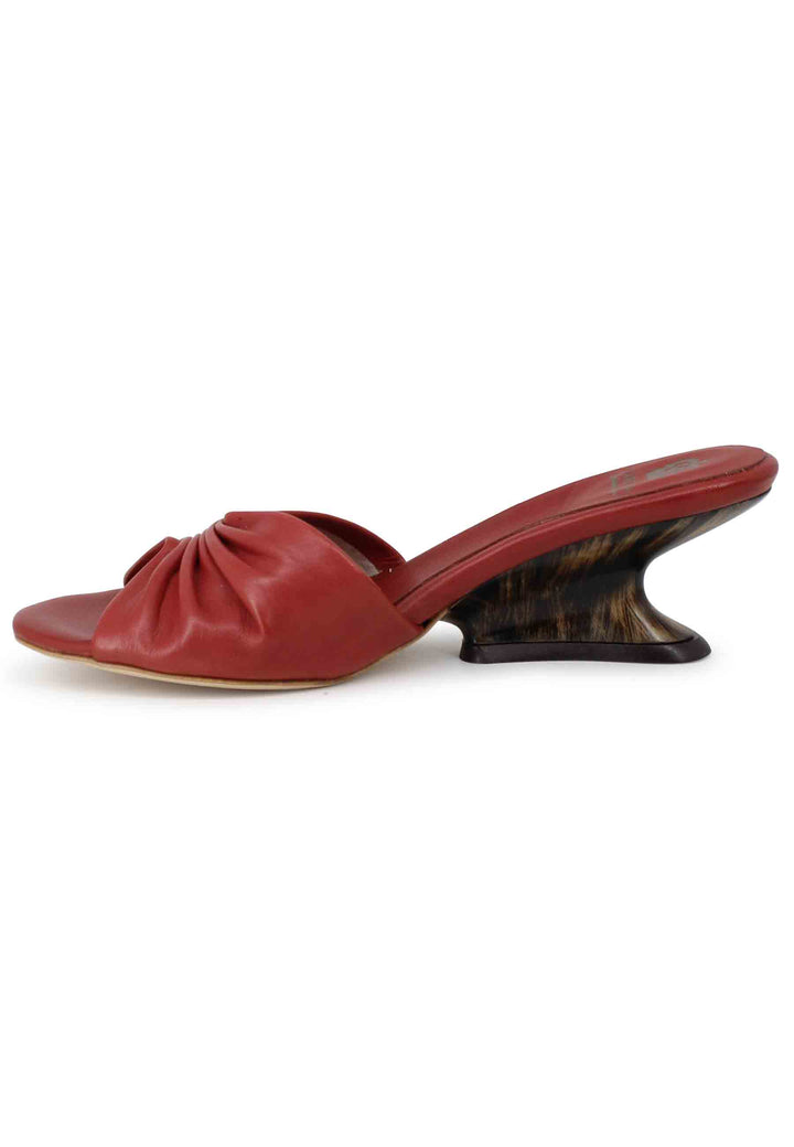 Spatarella Sandali donna in pelle mattone con zeppa bassa Online