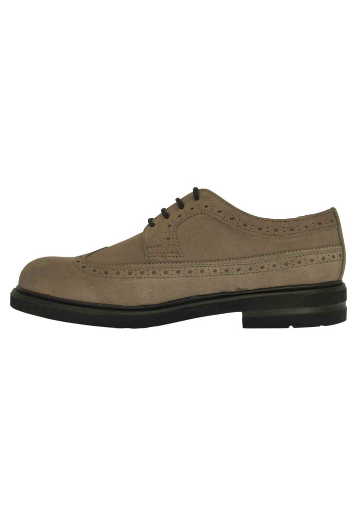 Spatarella Stringate uomo in pelle nera con impunture e suola ultra leggera Liquidazione