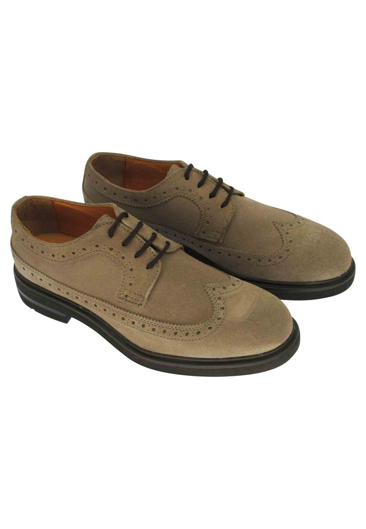 Spatarella Stringate uomo in pelle nera con impunture e suola ultra leggera Liquidazione