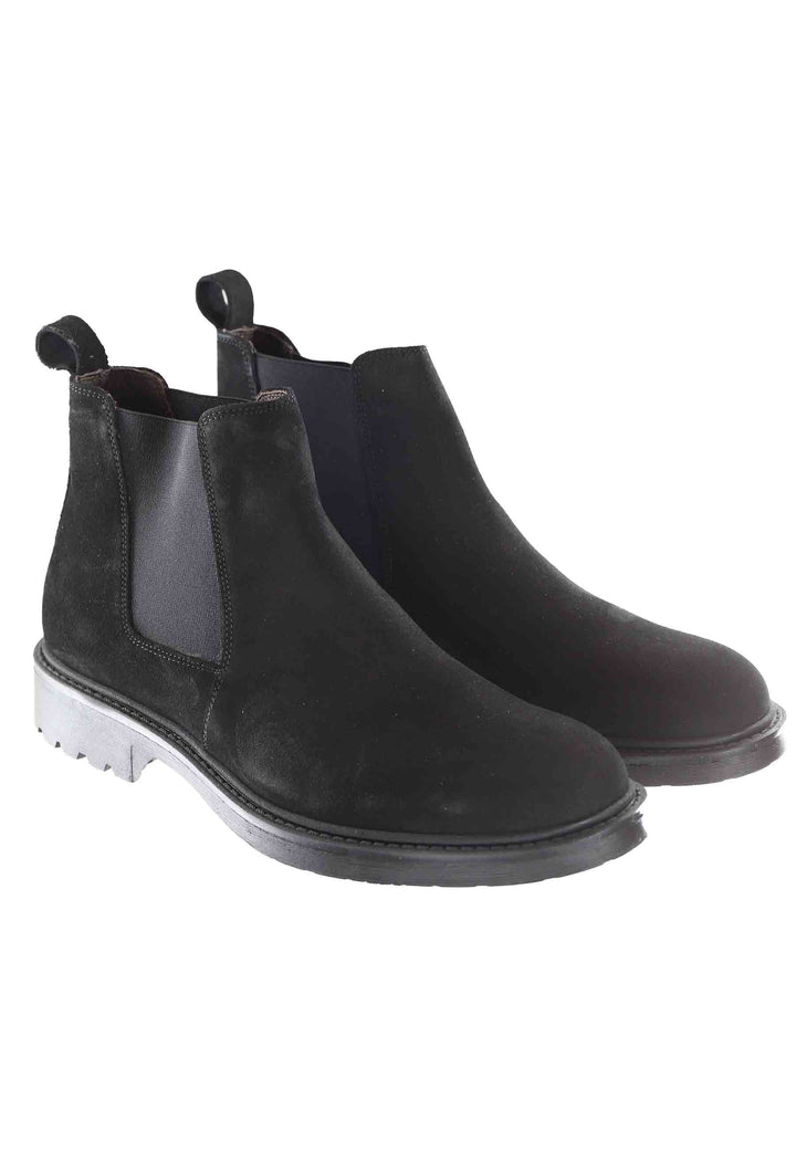 Spatarella Stivaletti chelsea boot uomo in camsocio nero con suola carrarmato Fino al 50% di sconto