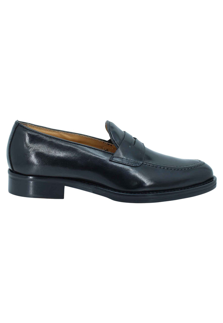 Spatarella Mocassini uomo in pelle nera con punta affusolata e suola in cuoio Comprane uno, ottenene uno gratis