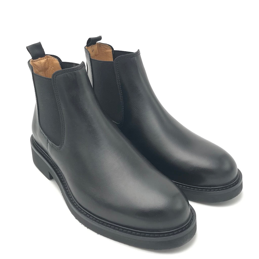 Zulian Calzature Stivaletto beatles in pelle nera Moda