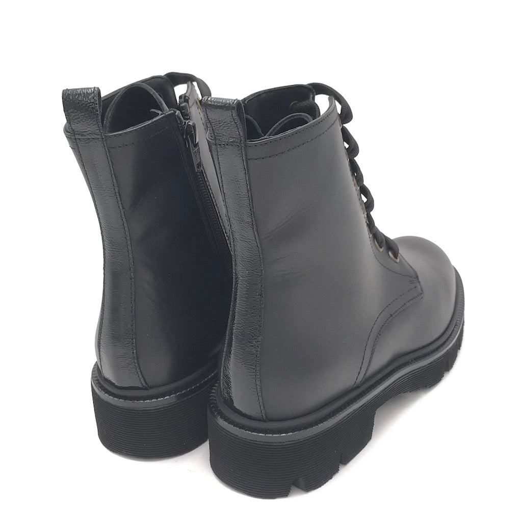 Zulian Calzature Anfibio in vitello nero In Saldo